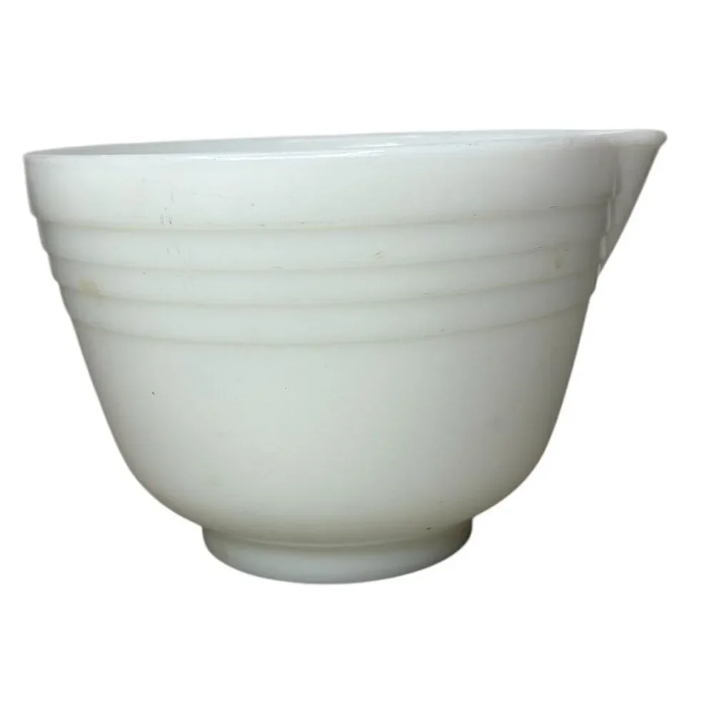 Pyrex Hamilton Beach White Glass Ribbed Mixing Bowl #7 Pour Spout 6 Cups
